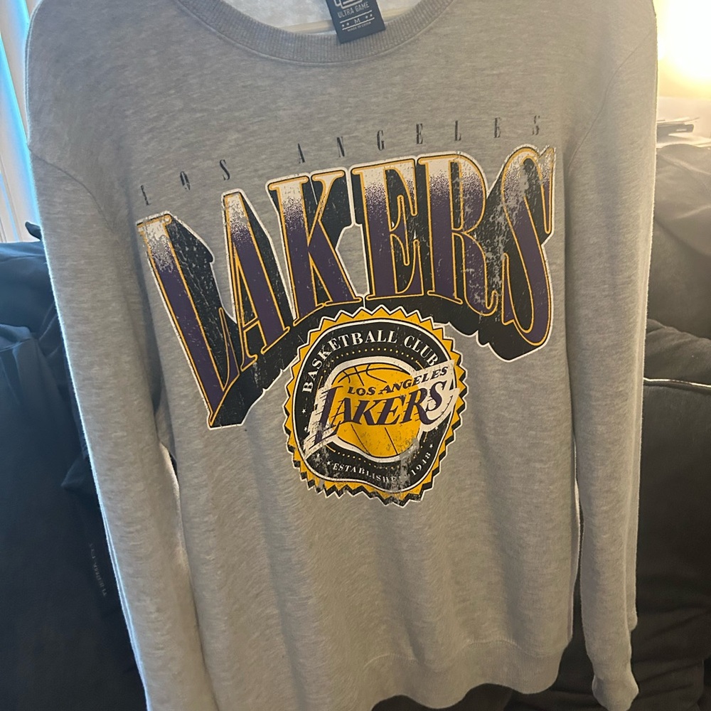 Vintage men’s lakers crew neck